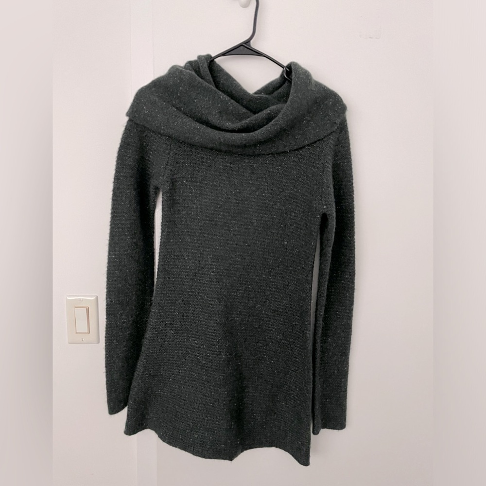 Autumn Cashmere 100% cashmere dark forest green turtleneck long sweater NWT